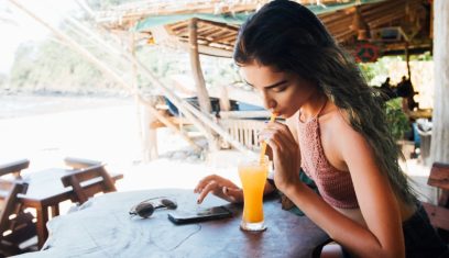 signs of a jealous friend